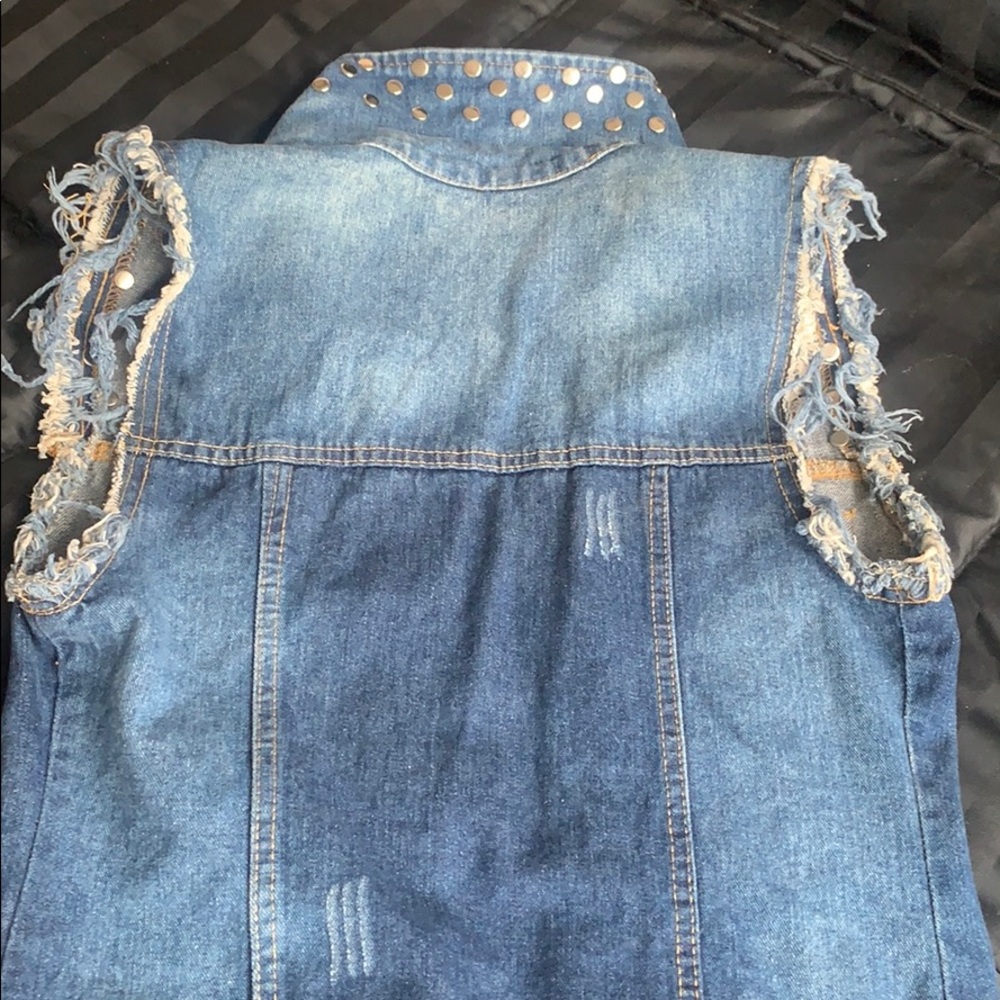 Studded Denim vest - Picture 6 of 8